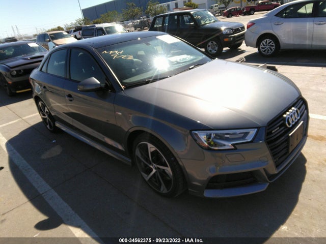 2020 Audi A3, VIN: WAUBEGFF2LA102832