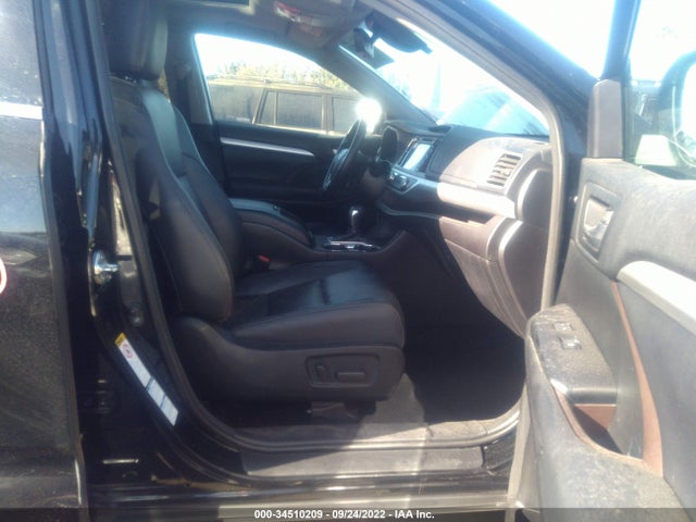 2018 Toyota Highlander, VIN: 5TDJZRFH2JS813236