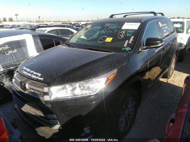 2018 Toyota Highlander, VIN: 5TDJZRFH2JS813236