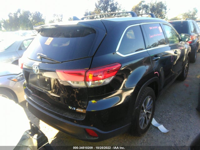 2018 Toyota Highlander, VIN: 5TDJZRFH2JS813236