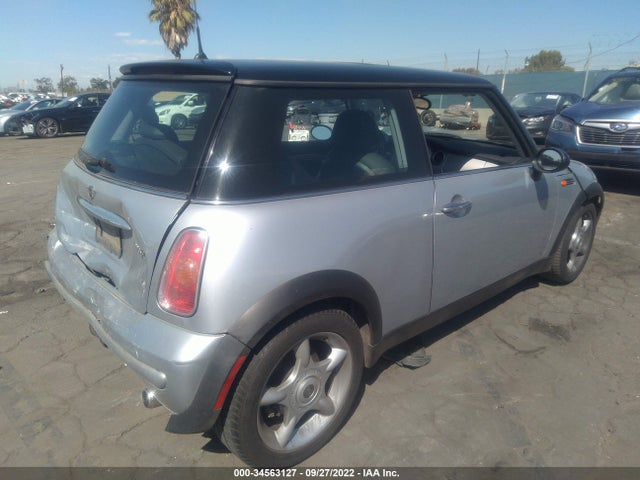 2003 MINI COOPER HARDTOP VIN: WMWRC334X3TC46183