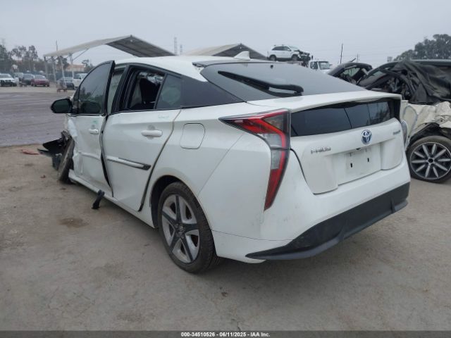 JTDKARFU4G3022953 Toyota Prius Three Touring