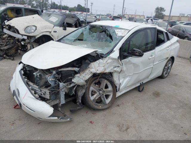 JTDKARFU4G3022953 Toyota Prius Three Touring
