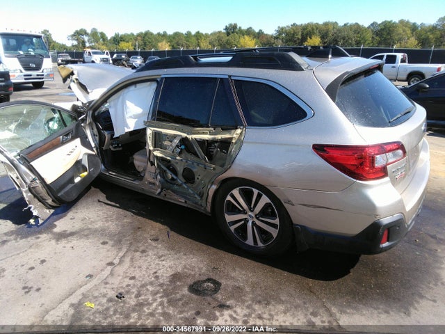 2018 SUBARU OUTBACK LIMITED VIN: 4S4BSANC8J3309478