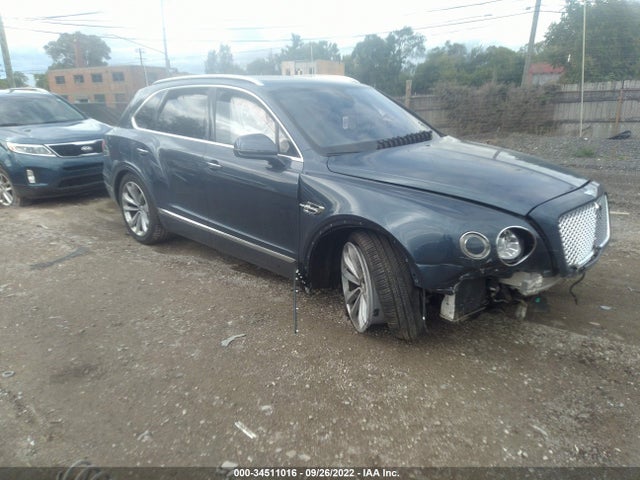 2017 Bentley Bentayga, VIN: SJAAC2ZV8HC015864