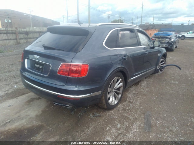 2017 Bentley Bentayga, VIN: SJAAC2ZV8HC015864