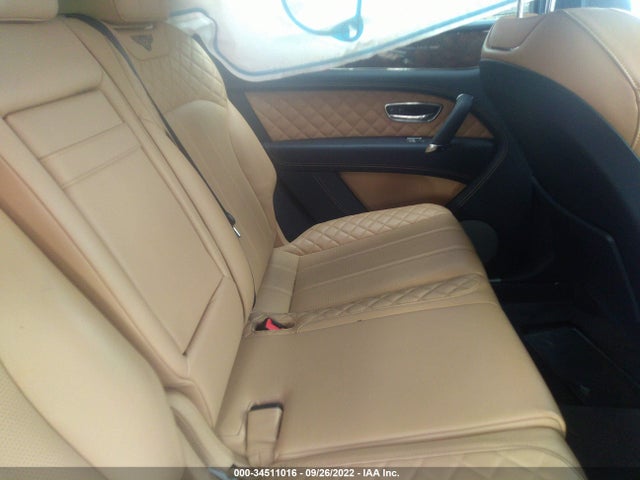 2017 Bentley Bentayga, VIN: SJAAC2ZV8HC015864