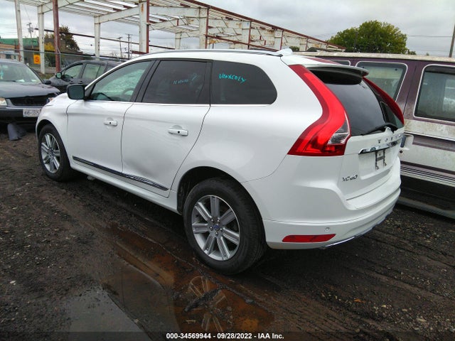2016 Volvo XC60, VIN: YV4612RK2G2867175