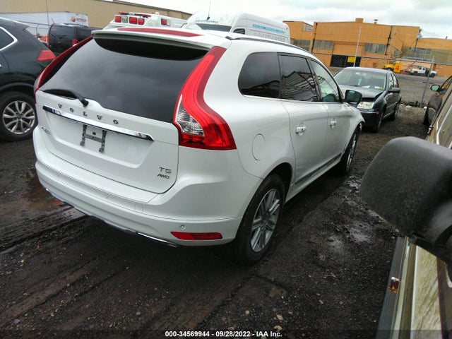2016 Volvo XC60, VIN: YV4612RK2G2867175