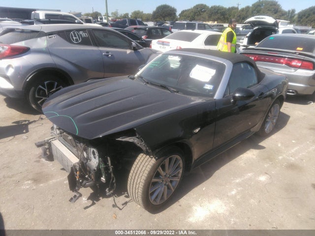 2017 Fiat 124 Spider, VIN: JC1NFAEKXH0102113