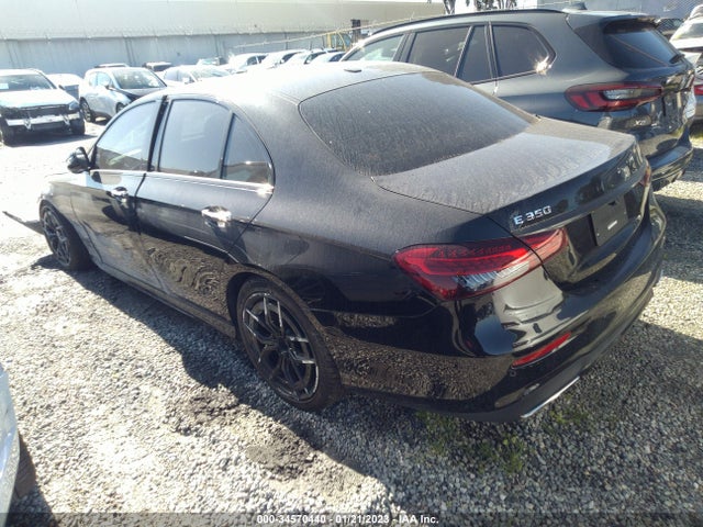 2021 Mercedes-Benz E-Class, VIN: W1KZF8DB6MA927655