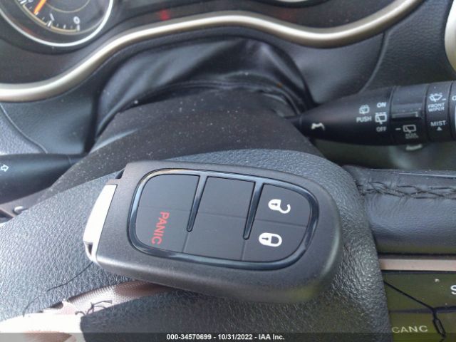 1C4PJMCB2GW120955 Jeep Cherokee Altitude