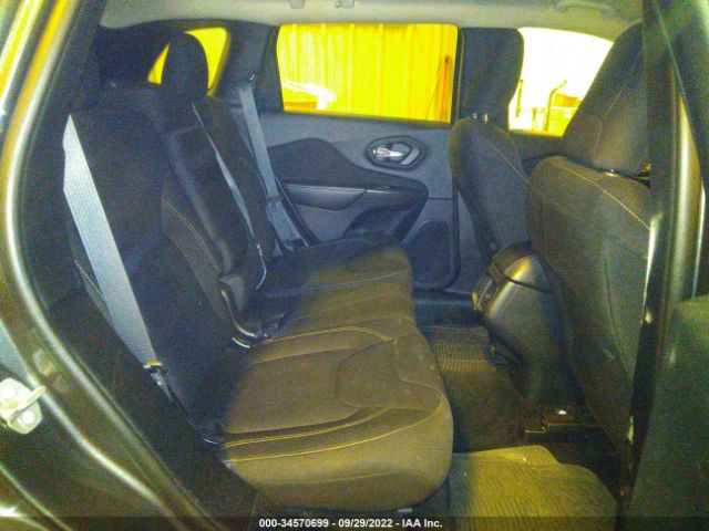 1C4PJMCB2GW120955 Jeep Cherokee Altitude