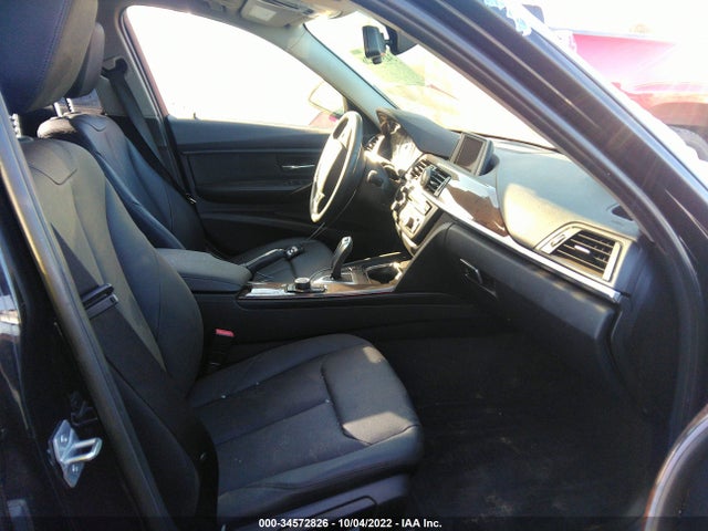WBA3B1C55EP680669 BMW 3 Series 320i