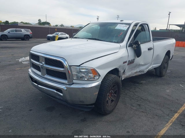 2016 RAM 2500 3C6MR4AJ7GG357565 Photo 1