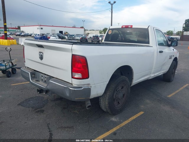 2016 RAM 2500 3C6MR4AJ7GG357565 Photo 3