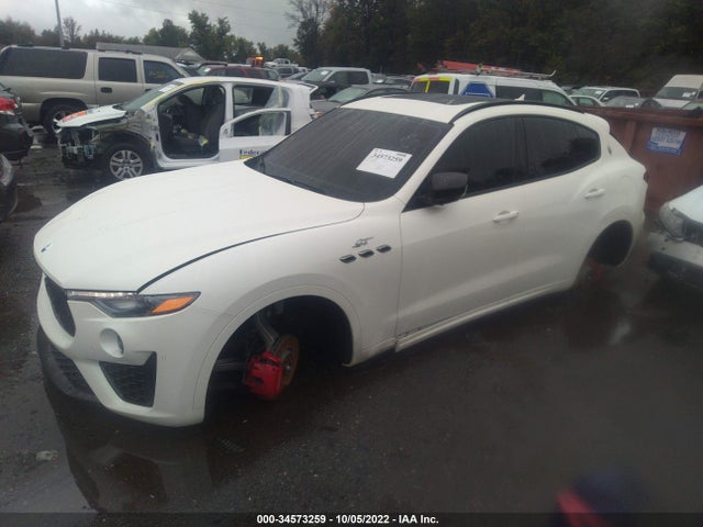 2022 Maserati Levante, VIN: ZN661XUA4NX388043