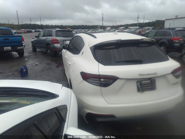 2022 Maserati Levante, VIN: ZN661XUA4NX388043