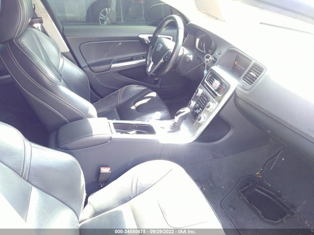 2017 Volvo S60, VIN: YV126MFL2H2437735