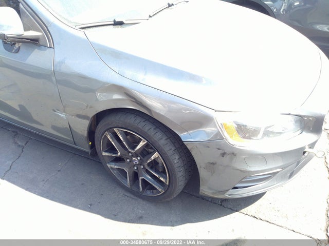 2017 Volvo S60, VIN: YV126MFL2H2437735