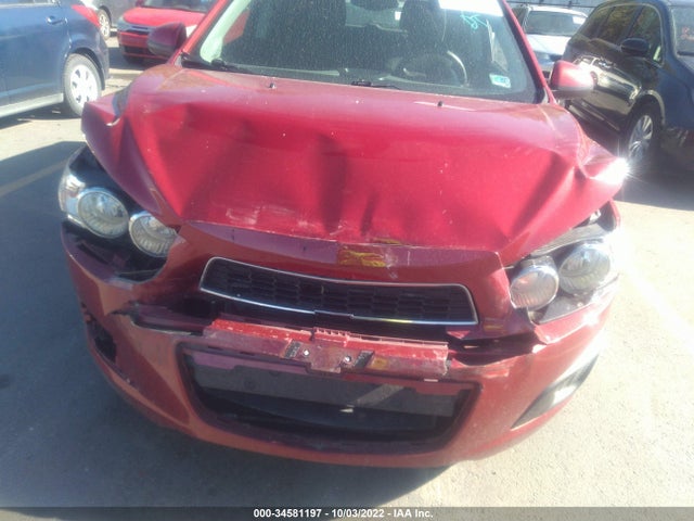 Chevrolet SONIC LT 2016 1G1JC6SG4G4115267 Image 8