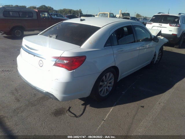 Chrysler 200 LX 2014 1C3CCBAG1EN171480 Image 4
