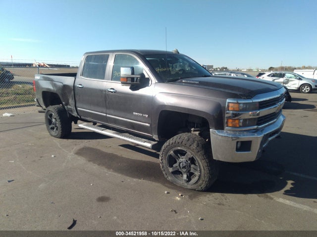 2016 1GC1KWE82GF132278 main image