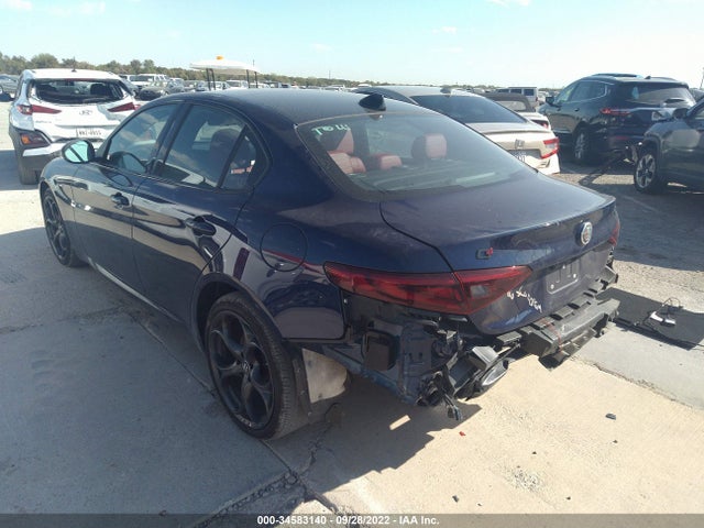 2021 Alfa Romeo Giulia, VIN: ZARFANBNXM7649756