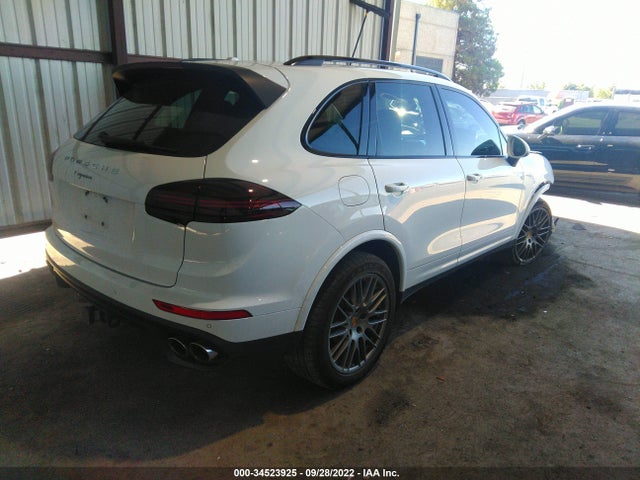 2018 Porsche Cayenne, VIN: WP1AA2A25JKA04675