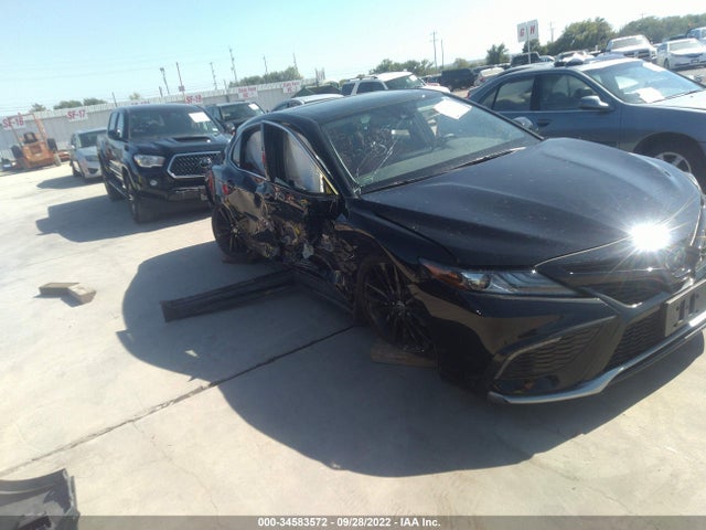 2022 Toyota Camry, VIN: 4T1K31AK2NU583933
