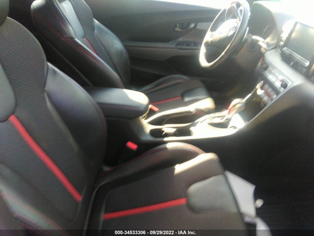 2020 Hyundai Veloster, VIN: KMHTH6AB3LU022351