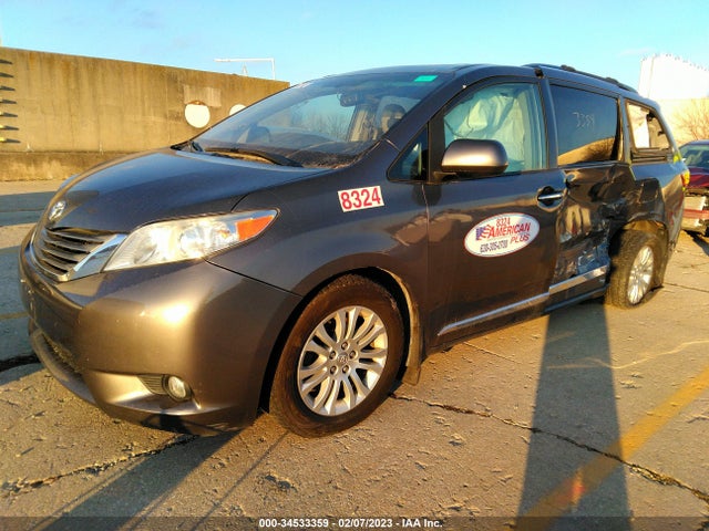 Toyota Sienna Xle Auto Access 2017 5TDYZ3DC0HS898686 Image 2