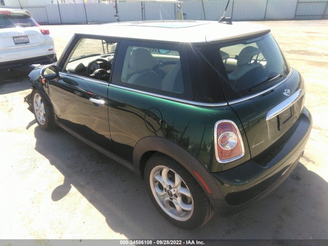 2012 MINI COOPER WMWSU3C55CT255278 Photo 2
