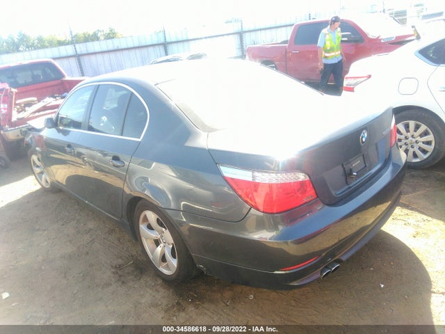 BMW 5 Series 528i 2008 WBANU53558C114288 Image 4