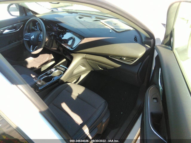 2022 Buick Envision, VIN: LRBAZLR41ND051359