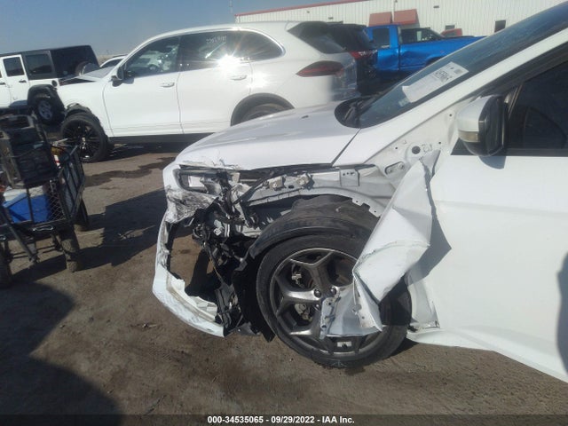 2017 Ford Focus, VIN: 1FADP3L90HL239573