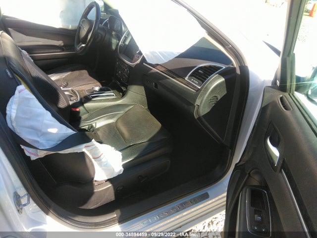2020 Chrysler 300, VIN: 2C3CCAEG4LH112059