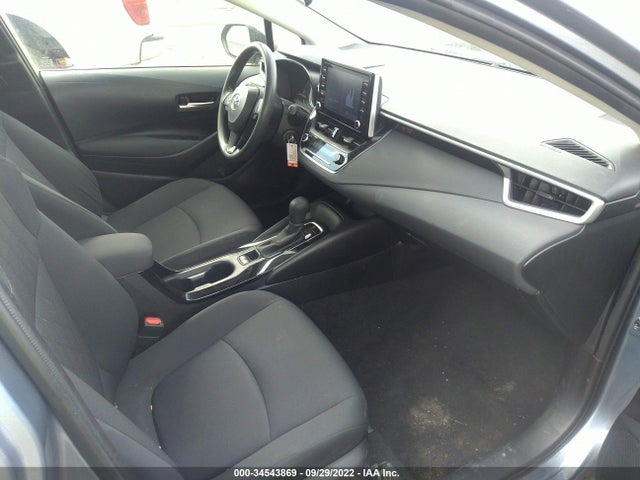 34543869 :رقم المزاد ، JTDEPRAE3LJ042080 vin ، 2020 Toyota Corolla Le مزاد بيع