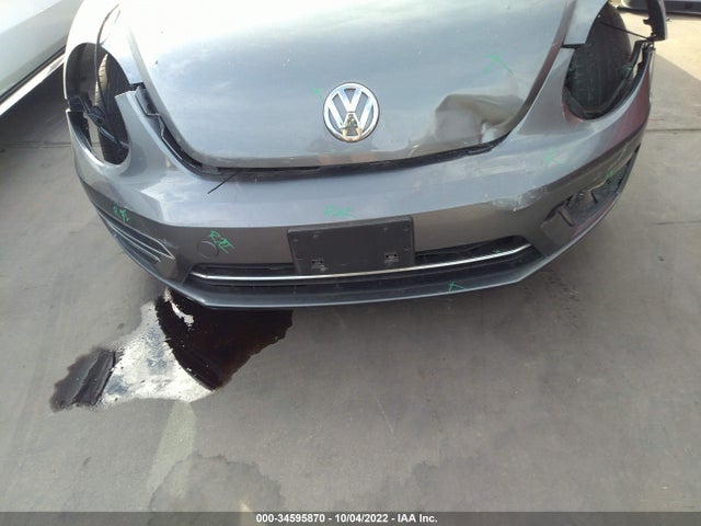 2018 Volkswagen Beetle, VIN: 3VW5DAAT8JM515400