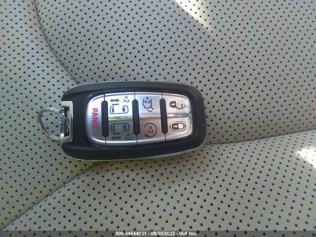 Chrysler Pacifica Hybrid Limited 2021 аукцион фото