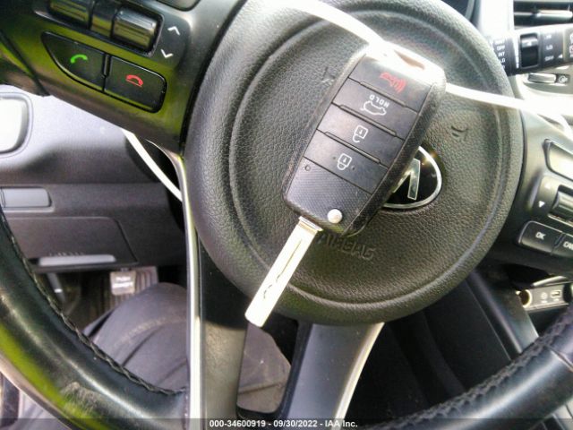 5XYPG4A30GG128396 KIA SORENTO LX