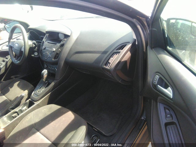 2016 FORD FOCUS SE VIN: 1FADP3K24GL270635