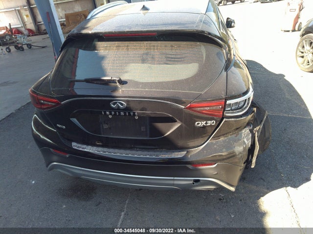 2019 Infiniti QX30, VIN: SJKCH5CRXKA007545