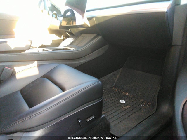 Tesla Model Y Long Range 2021 5YJYGDEE5MF199757 Image 6