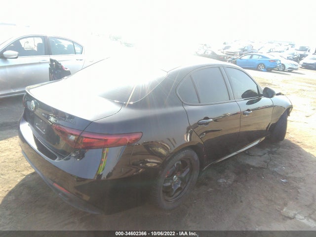 2020 Alfa Romeo Giulia, VIN: ZARFAMAN8L7627684