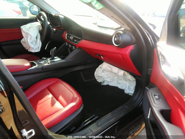 2020 Alfa Romeo Giulia, VIN: ZARFAMAN8L7627684