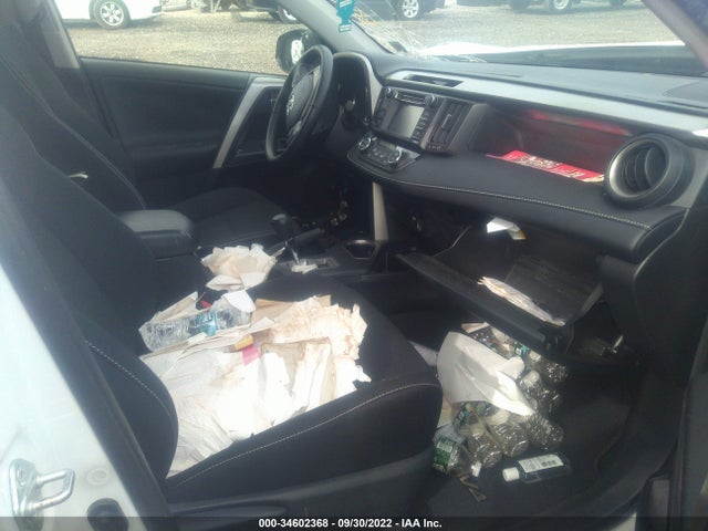 2016 Toyota RAV4, VIN: JTMRJREVXGD021521