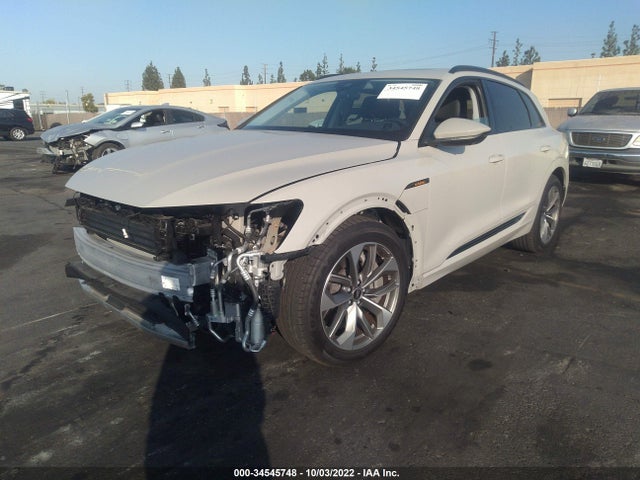 2021 Audi e-tron, VIN: WA1LAAGEXMB041113