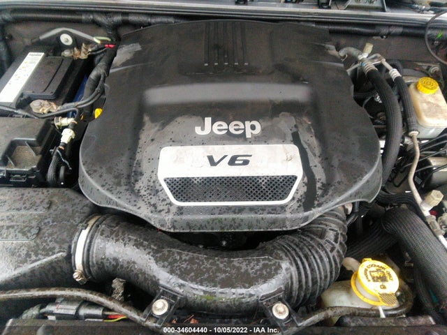 2015 Jeep Wrangler, VIN: 1C4BJWDG7FL742483