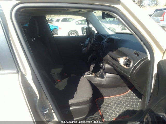 2016 Jeep Renegade, VIN: ZACCJBBT6GPC55382